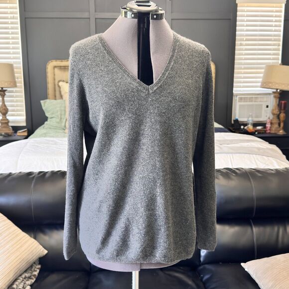 Charter Club 100% Cashmere Sweater Gray V-Neck Pullover Women’s 1X Plus Size - Picture 1 of 7